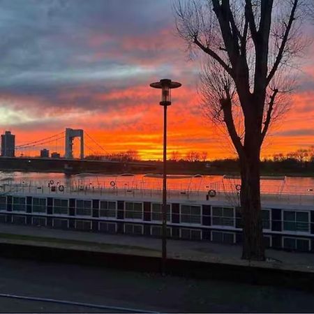 Zimmer In Koeln Eksteriør bilde