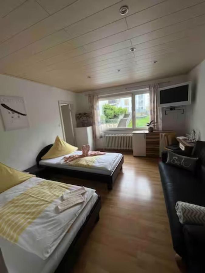 Zimmer In Koeln Eksteriør bilde
