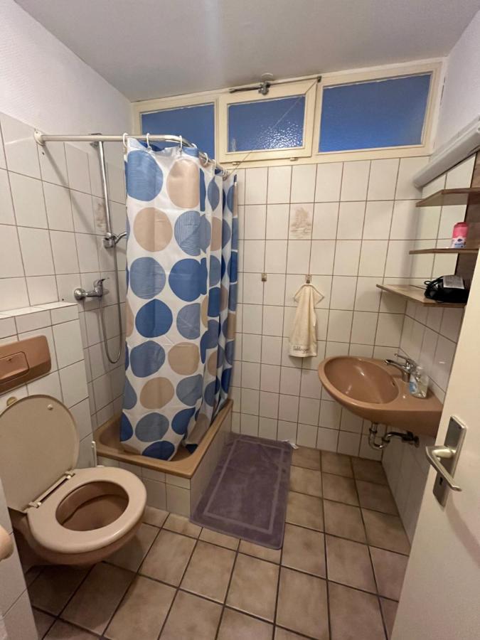 Zimmer In Koeln Eksteriør bilde